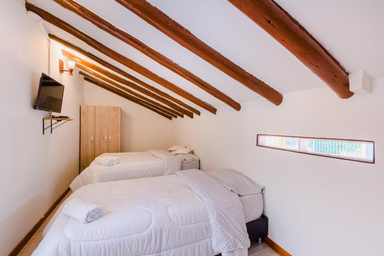 Hostal Dona Eliza Μπογκοτά Εξωτερικό φωτογραφία